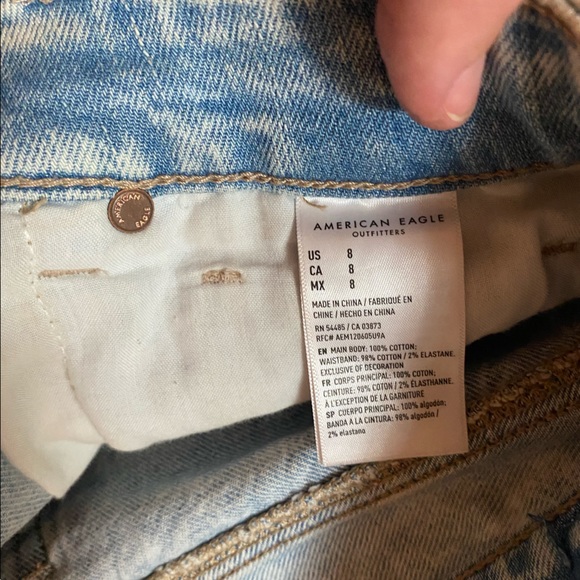 American Eagle High Rise 90s Ripped Jean Shorts Size 8 - Picture 3 of 4